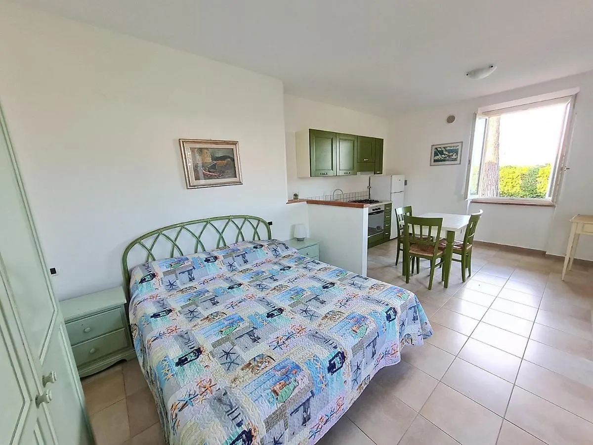 Ombra Verde Resort Rooms & Apartments 0*, Puntone di Scarlino
